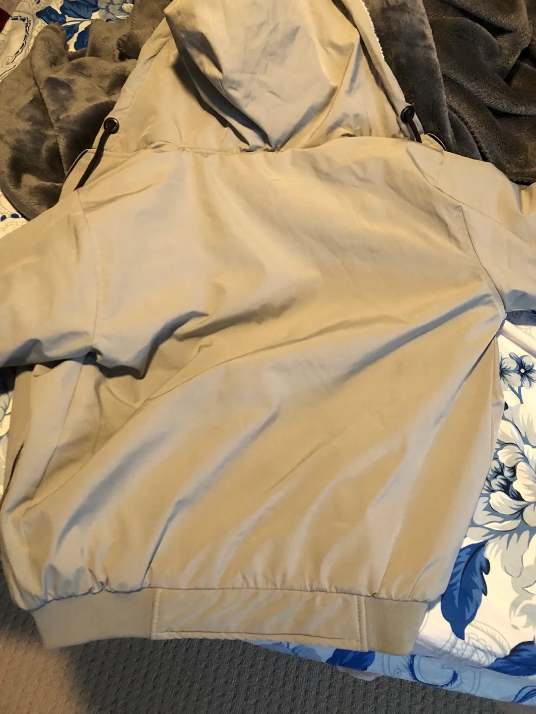 The North Face Grey Fleece Lined Jacket image indicator(2)