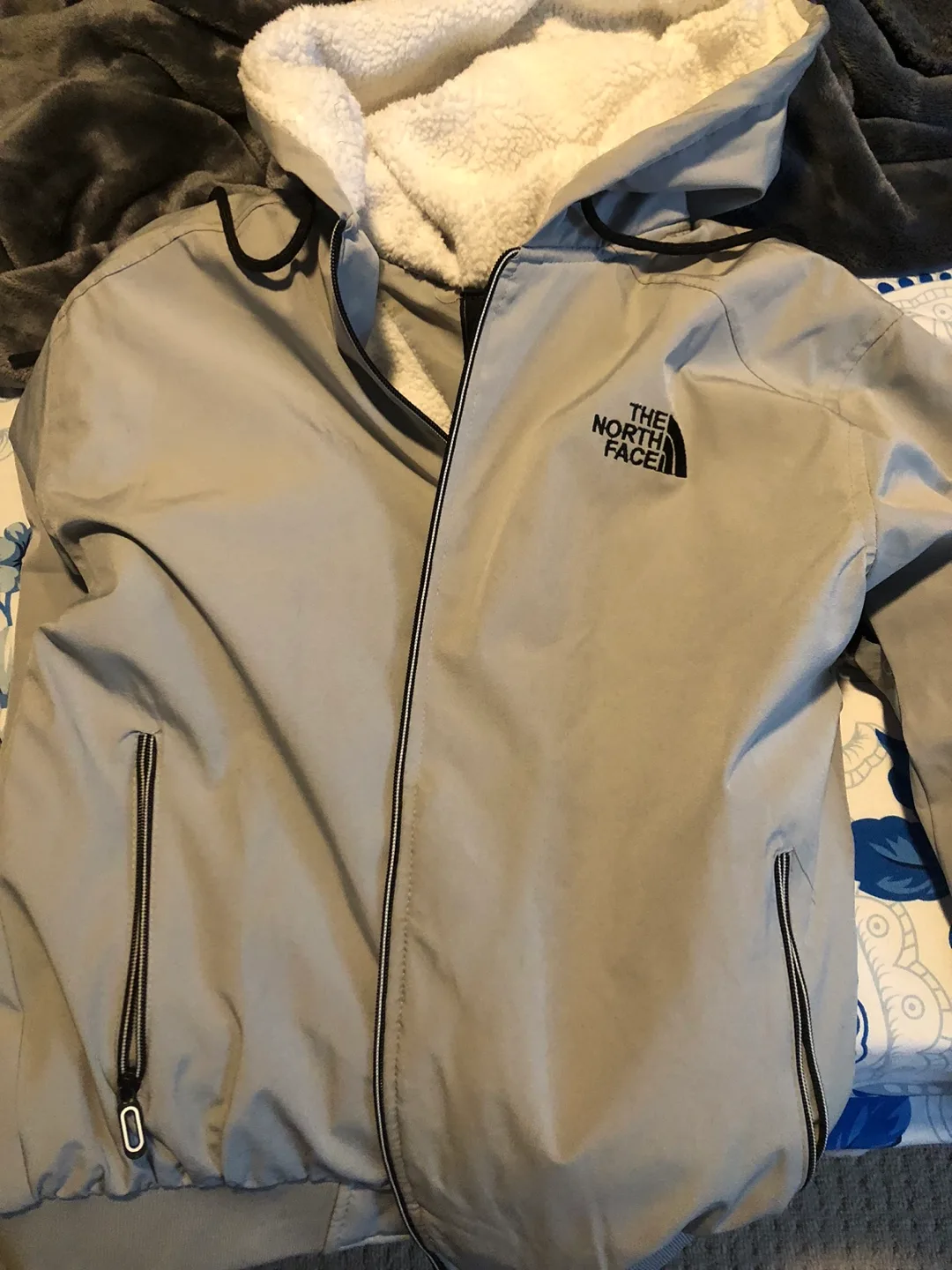 The North Face Grey Fleece Lined Jacket image indicator(3)