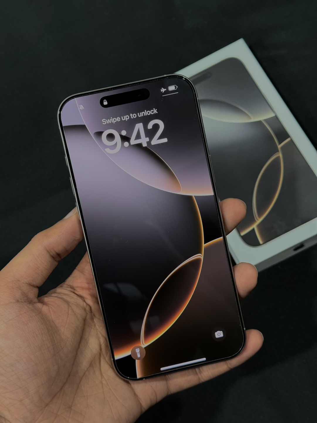 iPhone 16 Pro Max - Natural Titanium