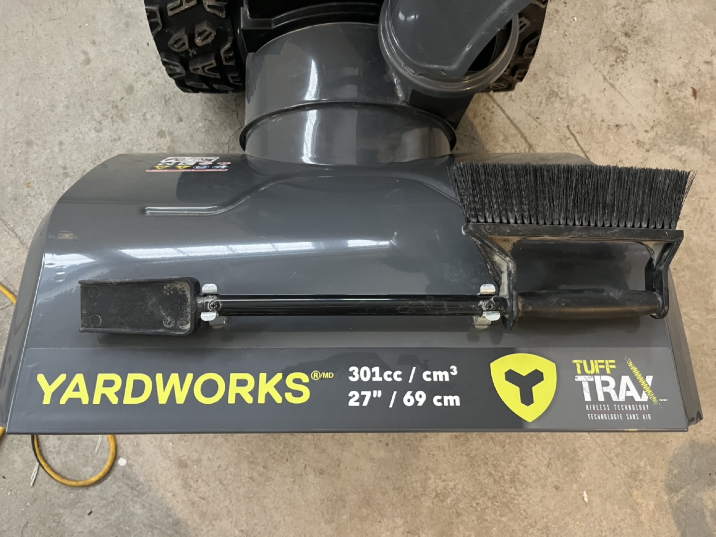 Yardworks 27"  Two-Stage Gas Snowblower - photo 3