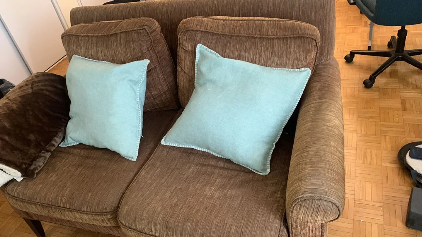 Cozy Love Seat thumbnail