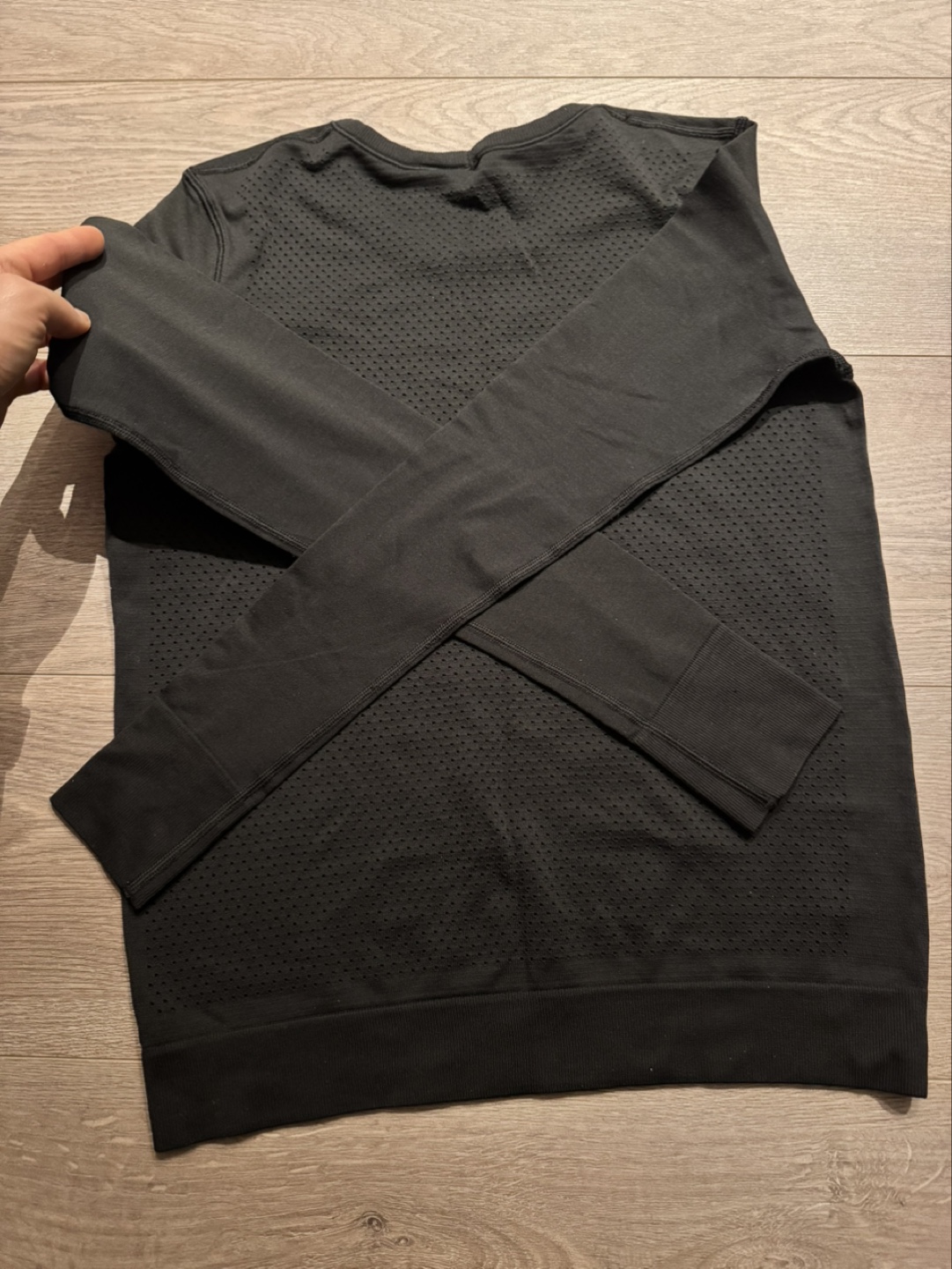 Lululemon Black Long Sleeve - photo 2