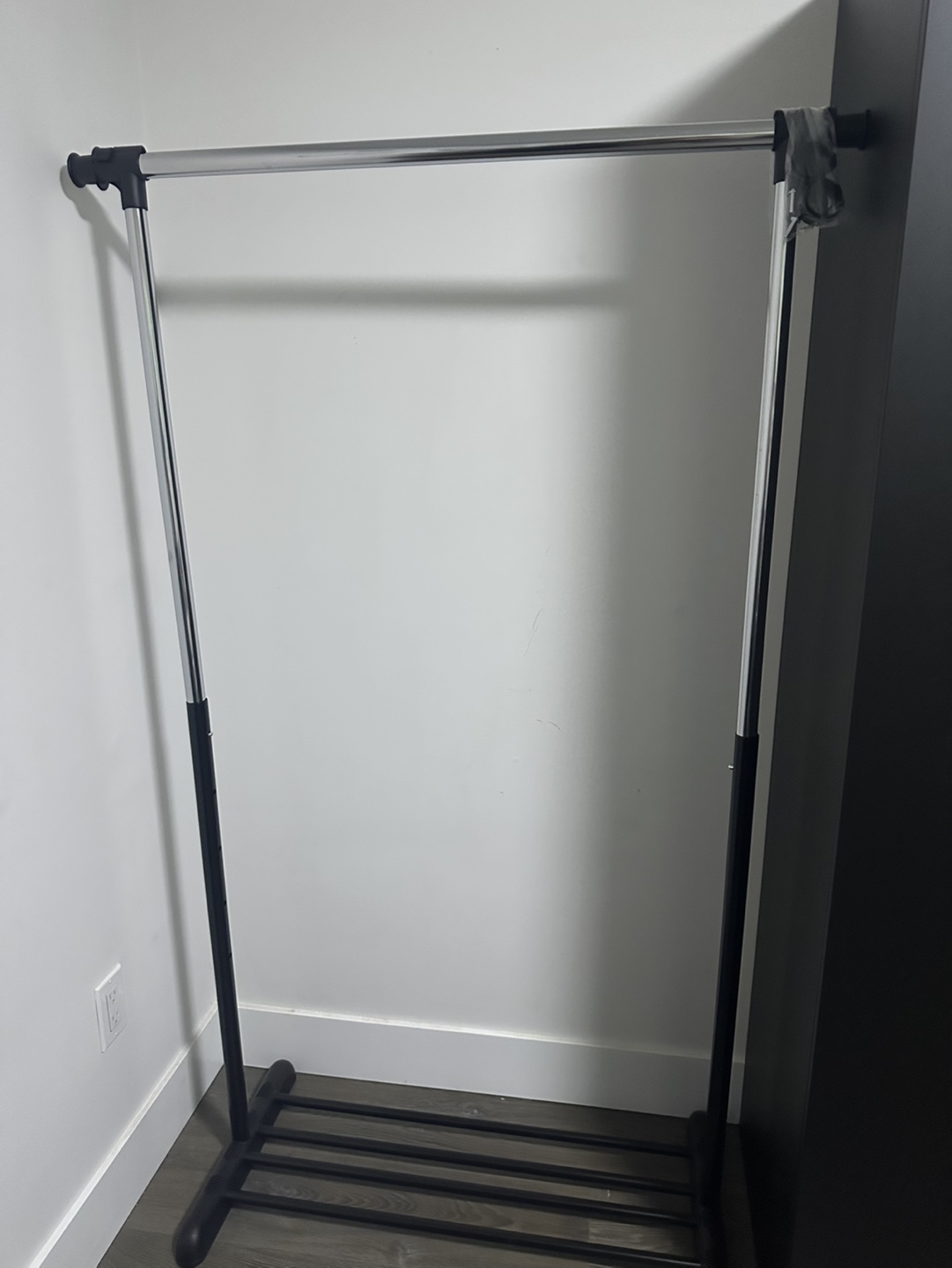 Clothing rack