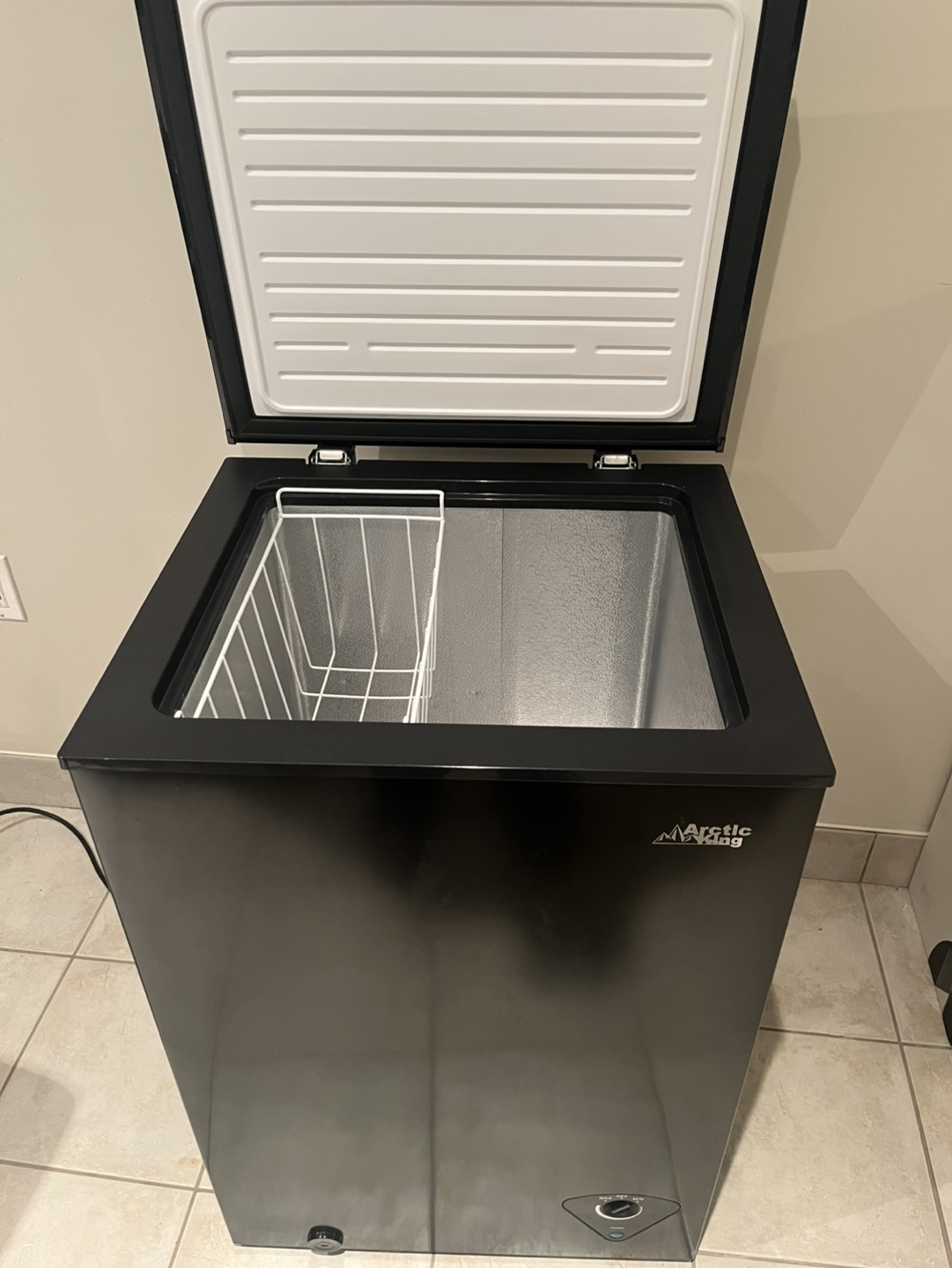 Chest Freezer - photo 2