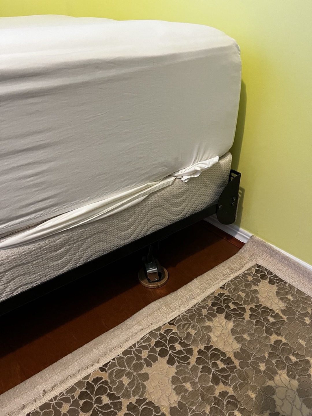 Twin Bed Frame + Boxspring & Beautyrest Classic Mattress - photo 3