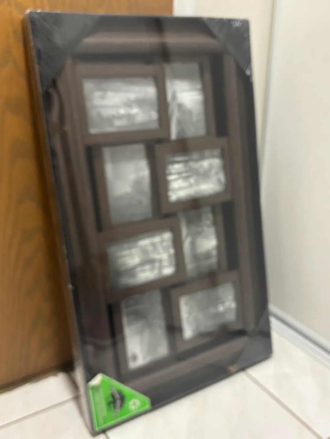 Wood Multi-Picture Frame. Brand new image indicator(2)