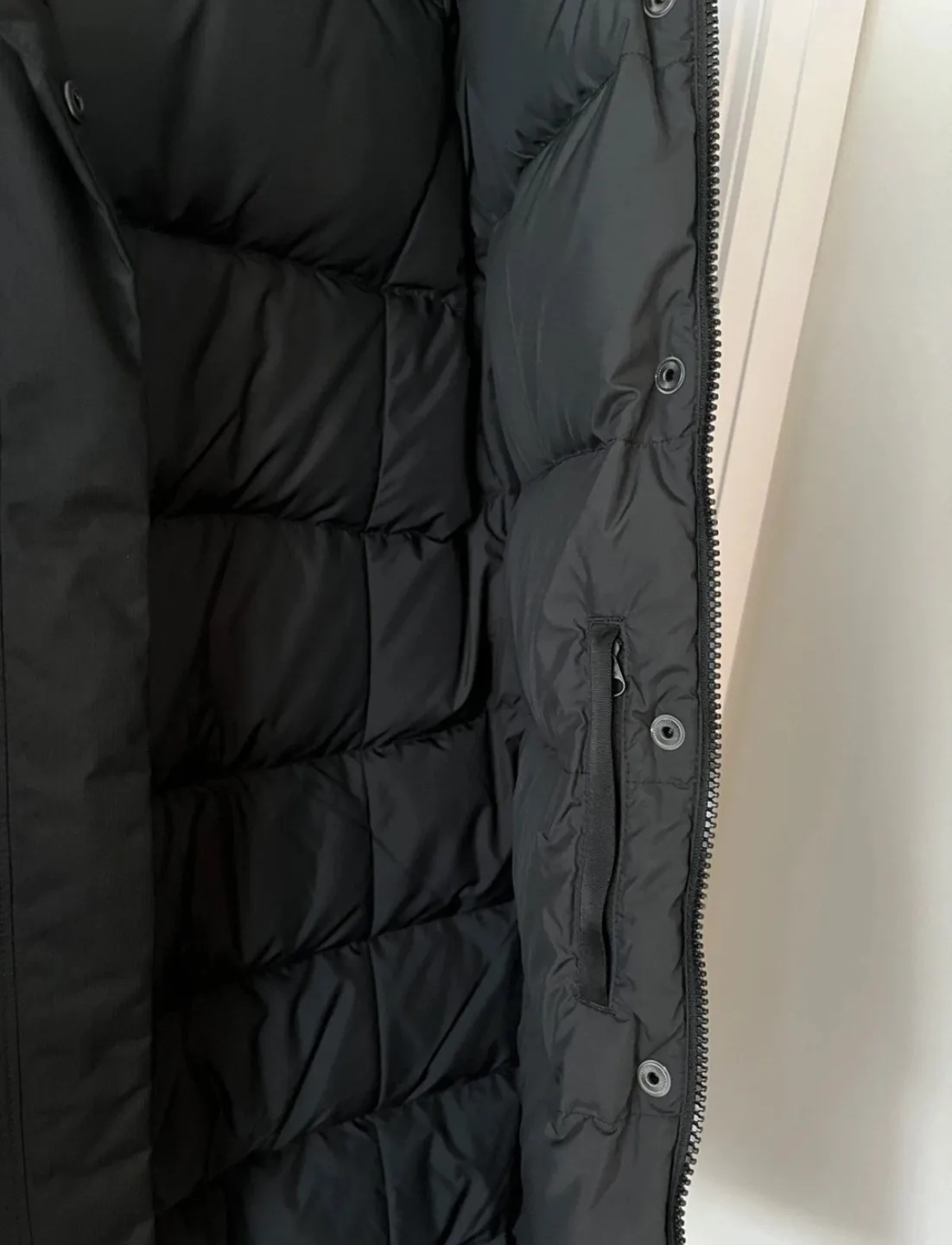 The North Face Women's Down Parka image indicator(2)