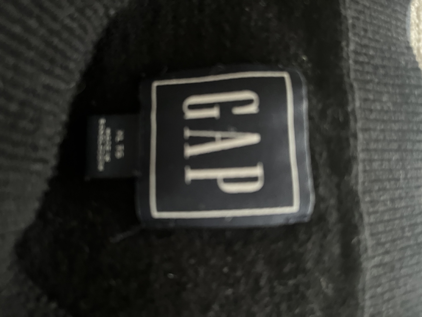 GAP Black Sweater - photo 2