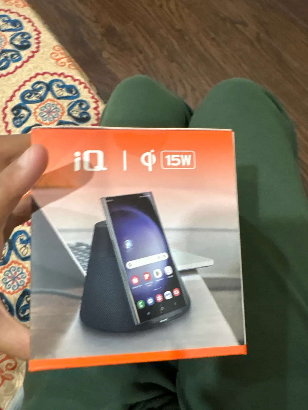 iQ Wave Home Speaker with MagSafe Wireless Charging image indicator(2)