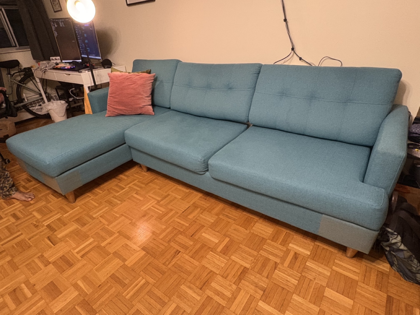 3 seater beautiful Sectional Sofa - photo 3