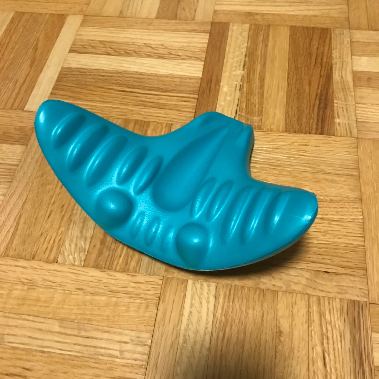 “New” - Cervical Ergonomic Traction Neck Pillow image indicator(5)