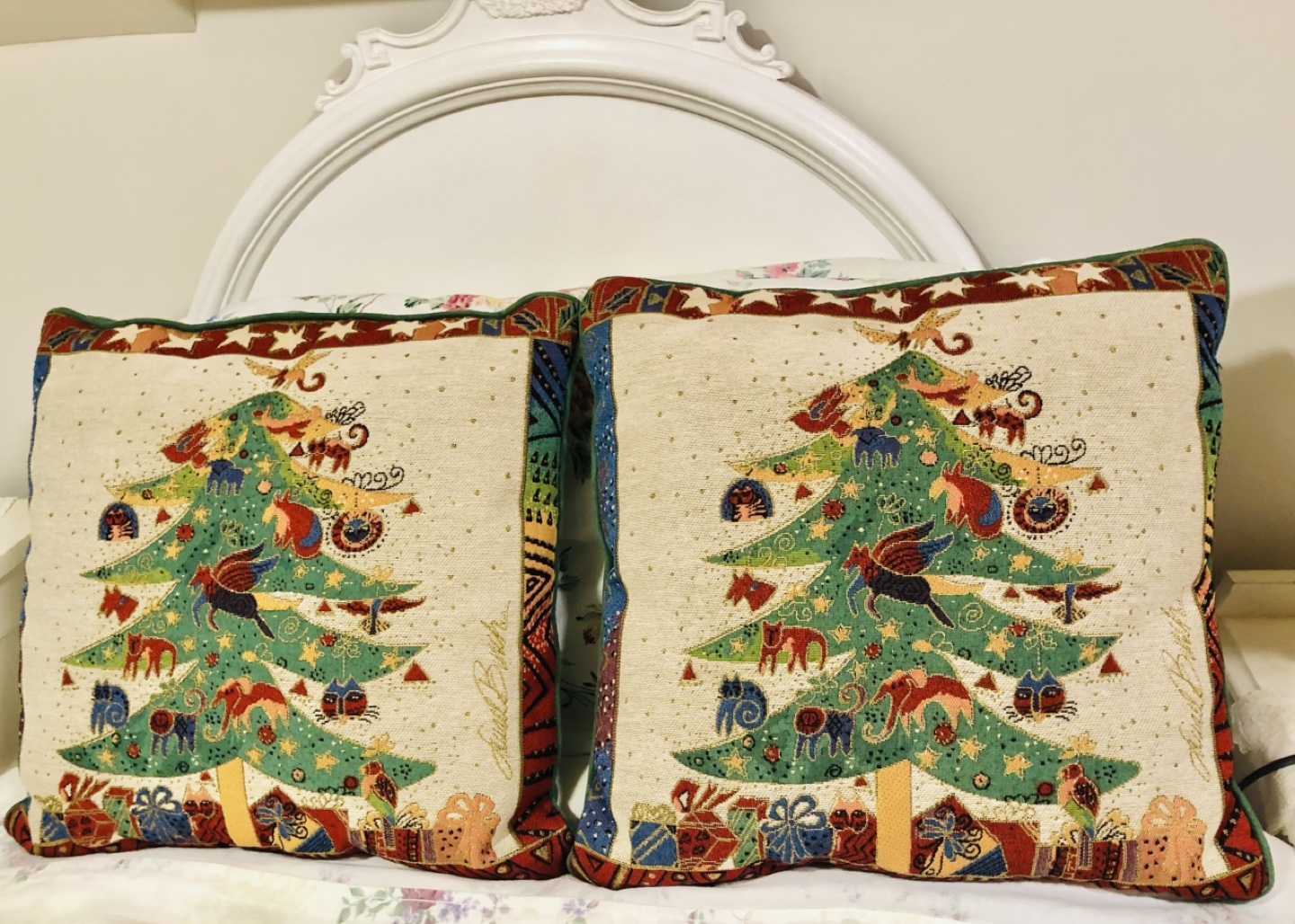Set of 2 - LAUREL BURCH Christmas Tree Tapestry Pillows…
