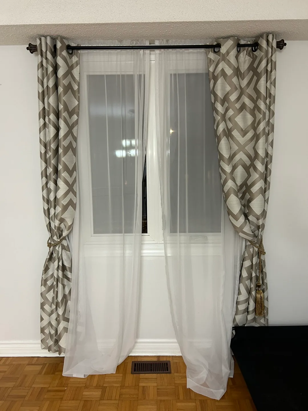 Curtains with Sheer Panels image indicator(3)