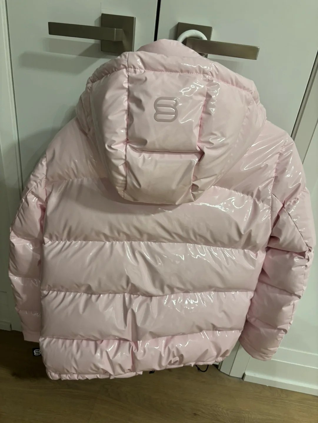 Aritzia Super Puff Original Pink Puffer Jacket image indicator(2)
