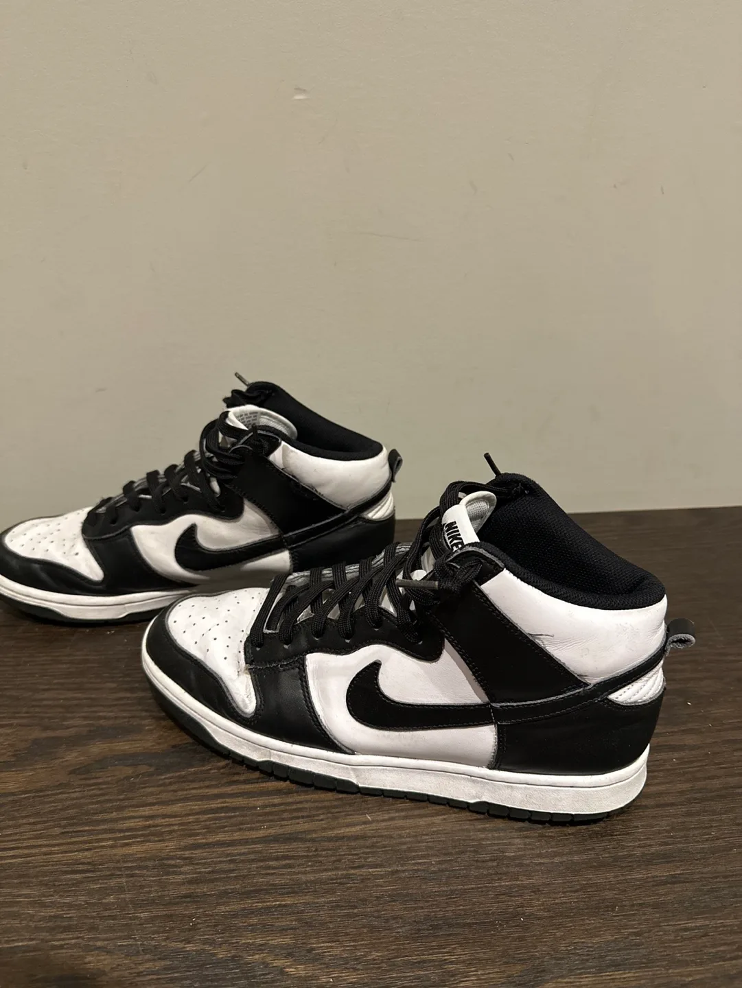 Nike Dunk High Black White image indicator(3)