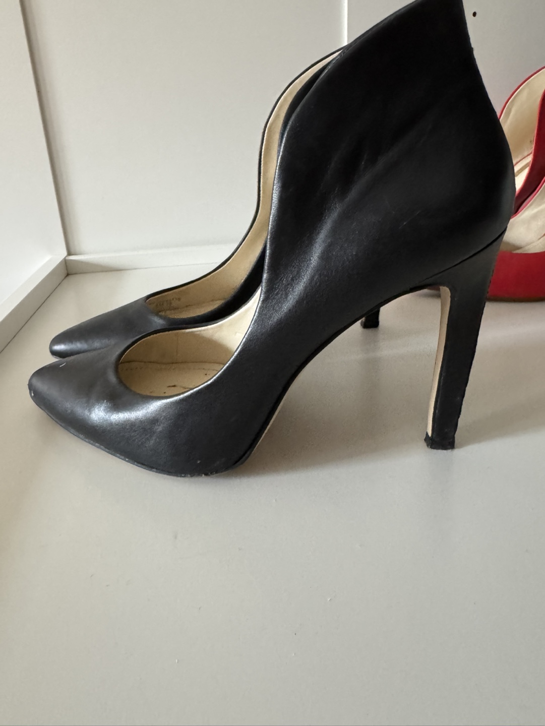 BCBG Max Azria Black Leather Pumps