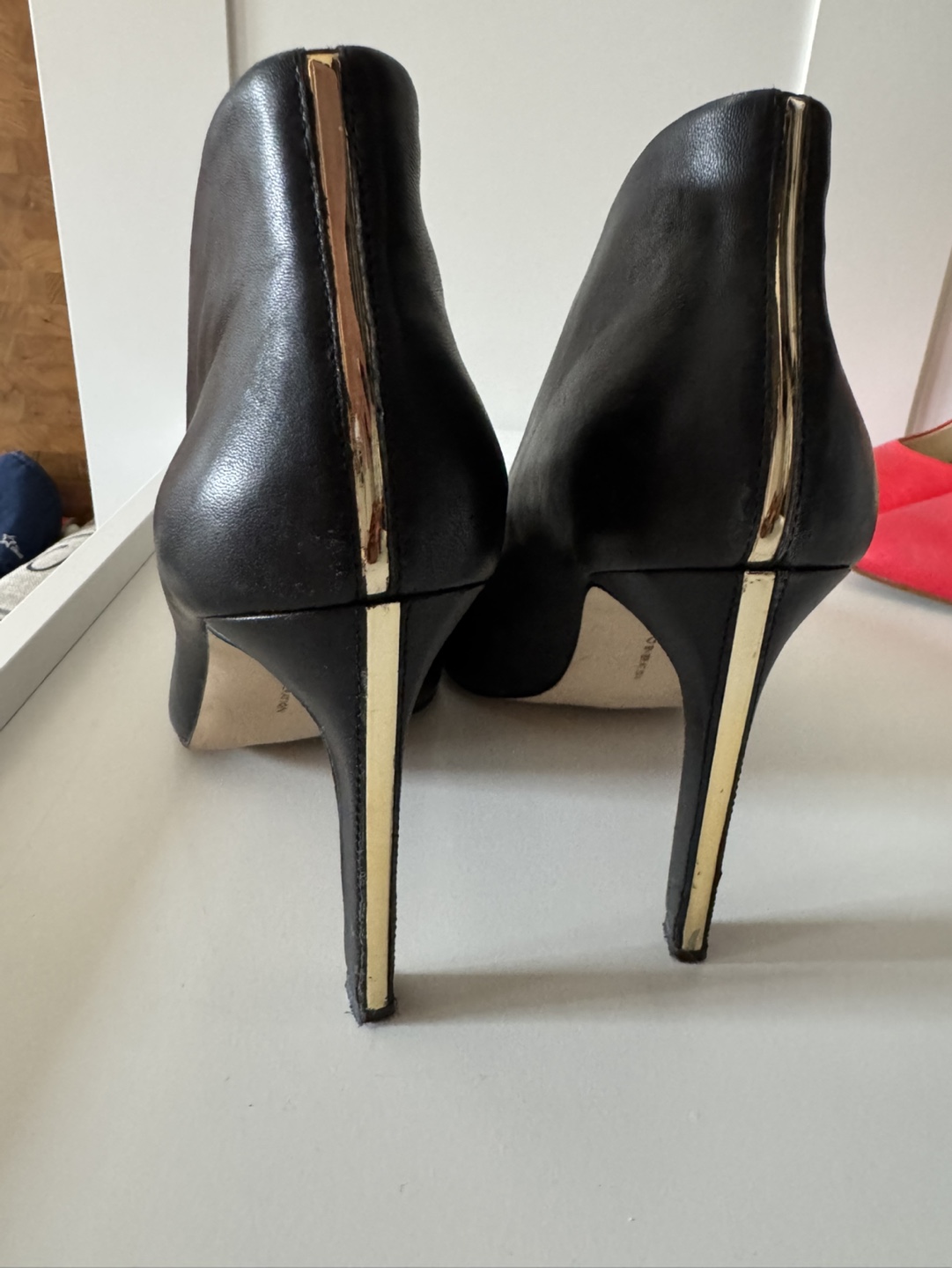 BCBG Max Azria Black Leather Pumps - photo 2