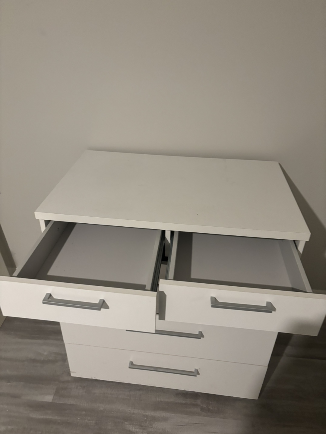 White 5-Drawer Dresser - photo 2