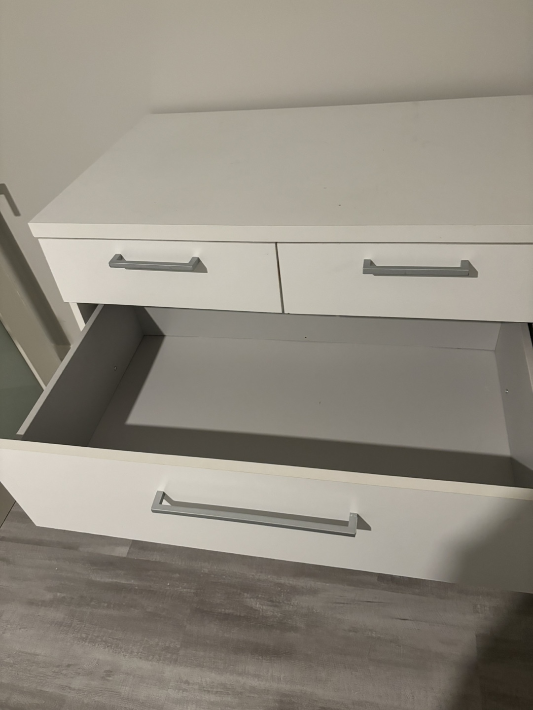 White 5-Drawer Dresser - photo 3