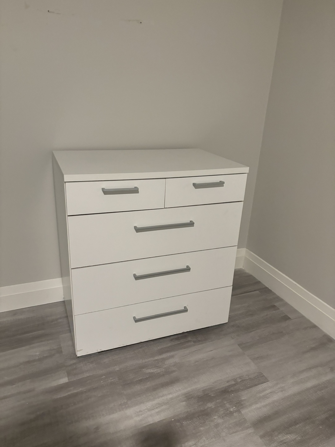 White 5-Drawer Dresser