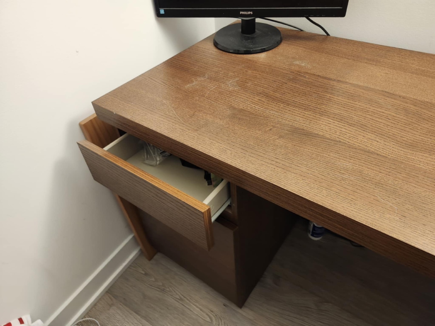 Computer desk with drawer  and chair IKEA - photo 2
