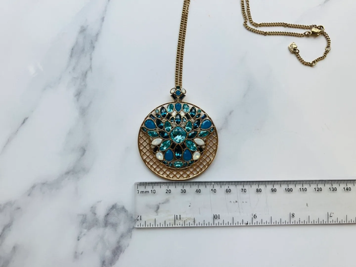 Swarovski Cyan Pendant Necklace image indicator(2)