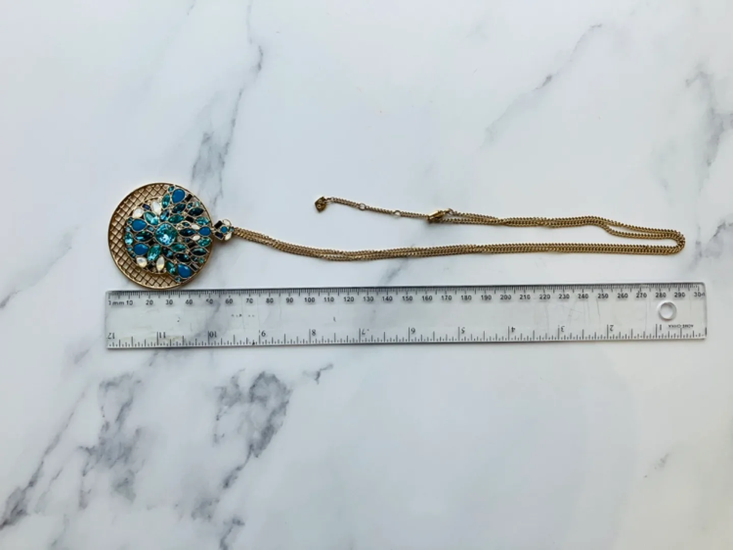 Swarovski Cyan Pendant Necklace image indicator(3)