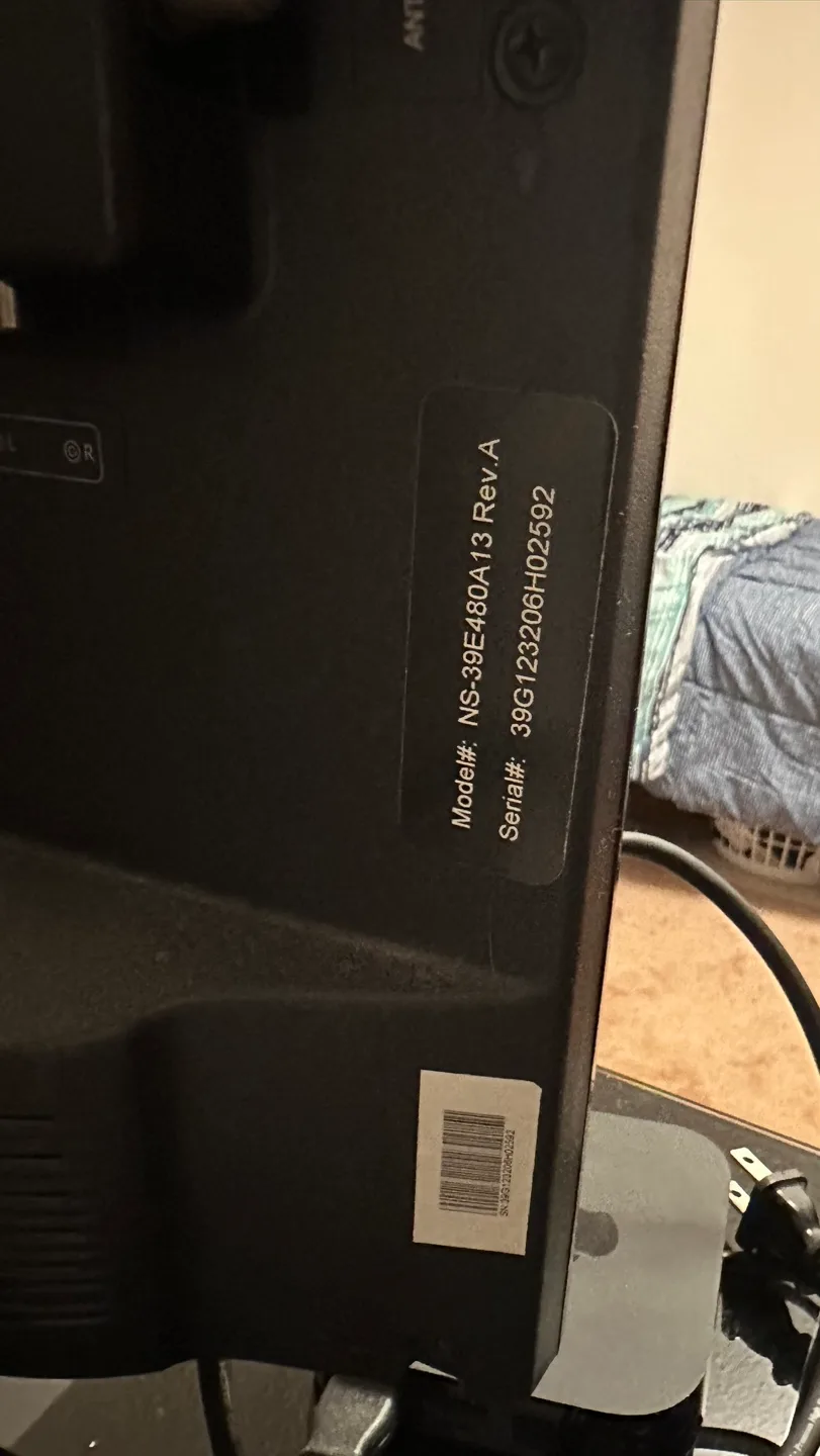 Insignia 32 Inch LCD TV image indicator(4)