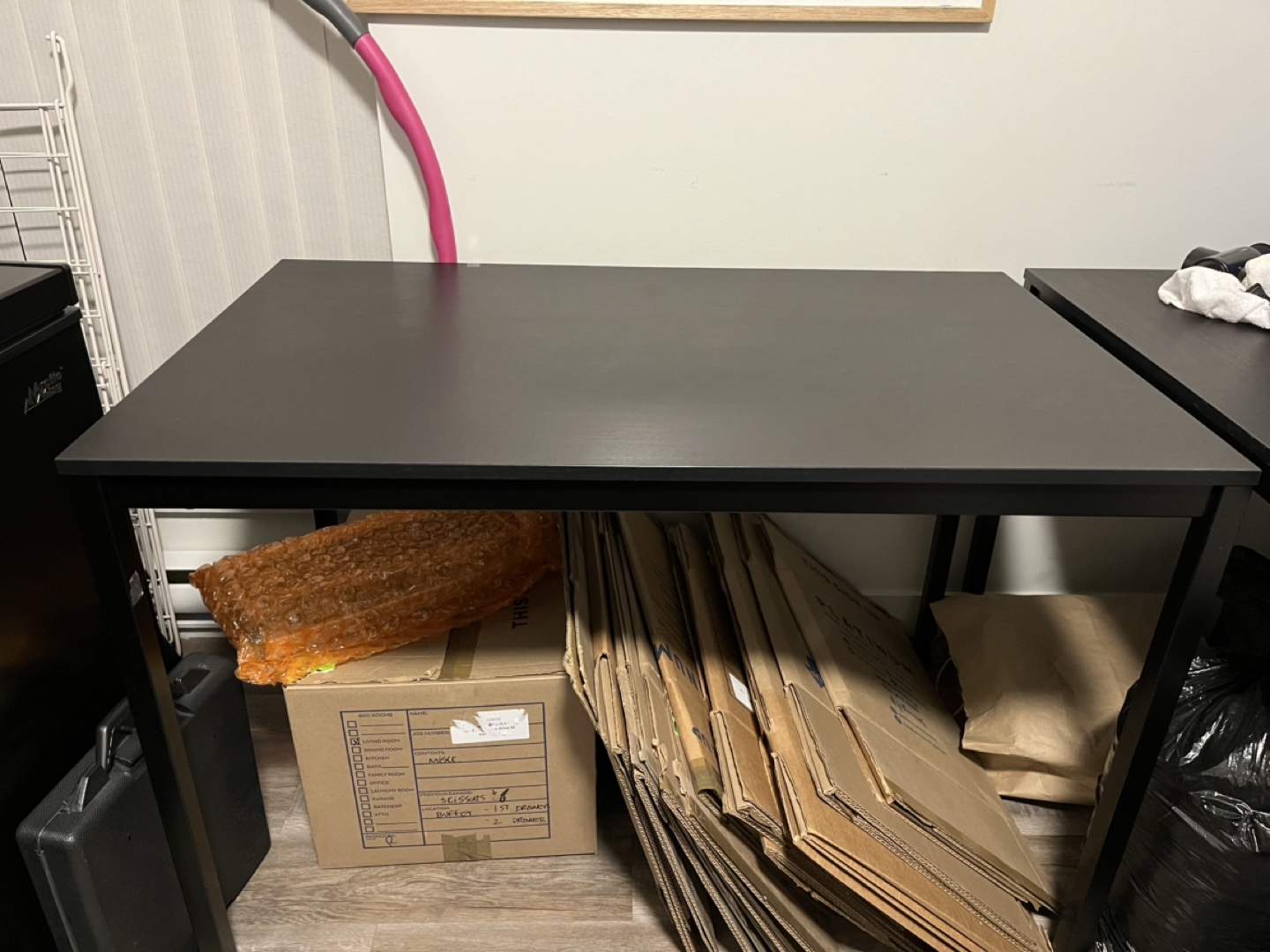 Black Desk