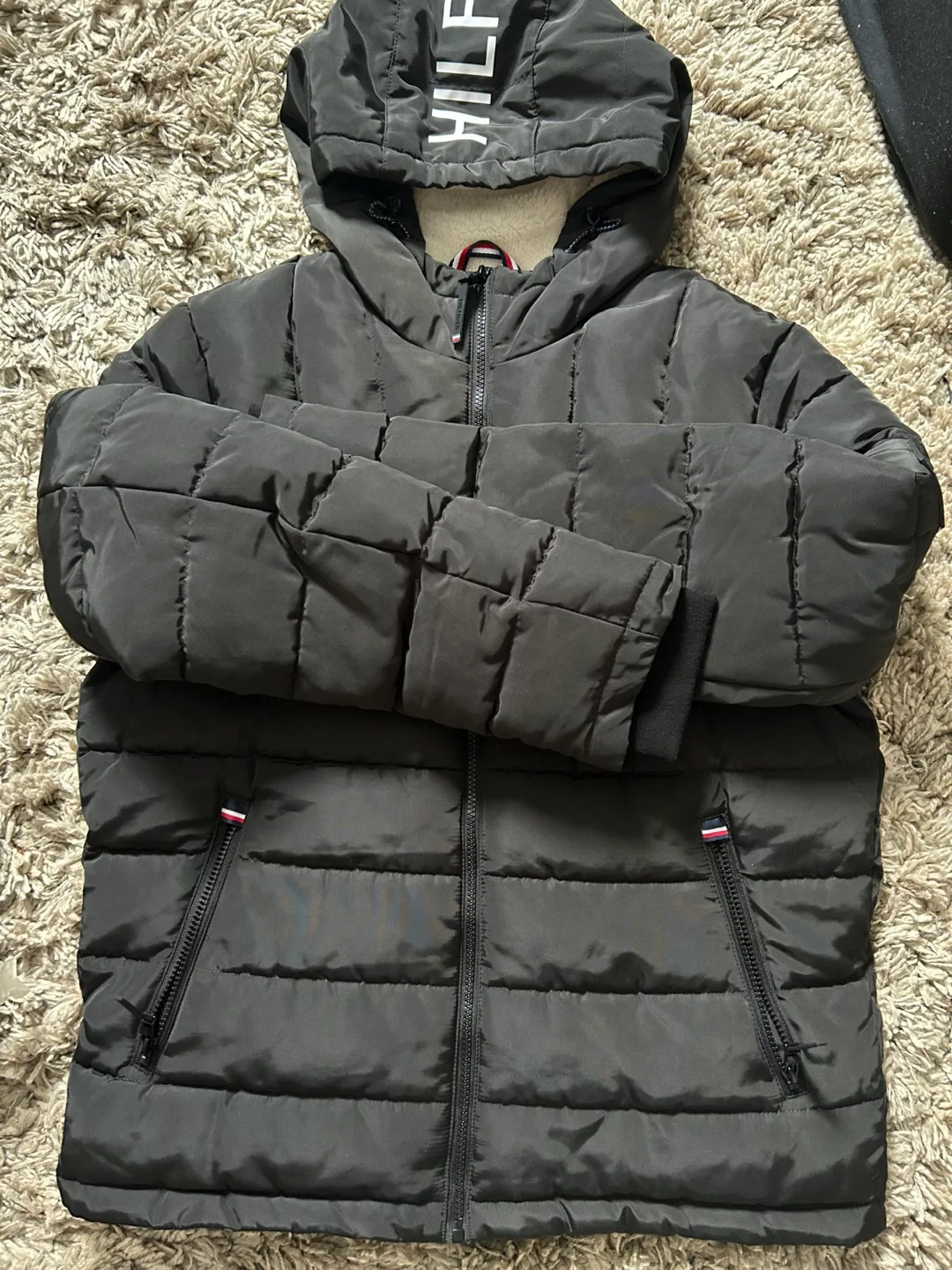 Tommy Hilfiger Black Puffer Jacket image indicator(3)