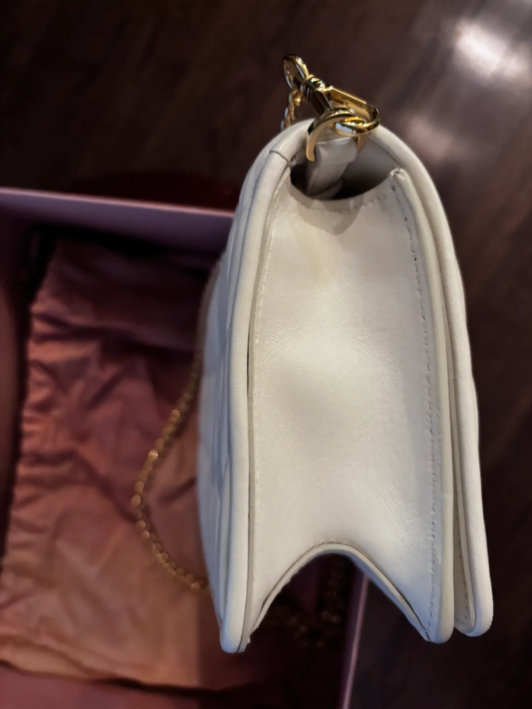 Authentic Miu Miu White Quilted Leather Shoulder Bag image indicator(3)