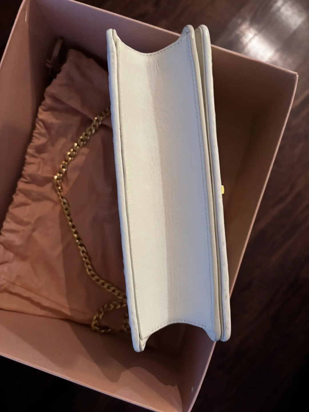 Authentic Miu Miu White Quilted Leather Shoulder Bag image indicator(4)