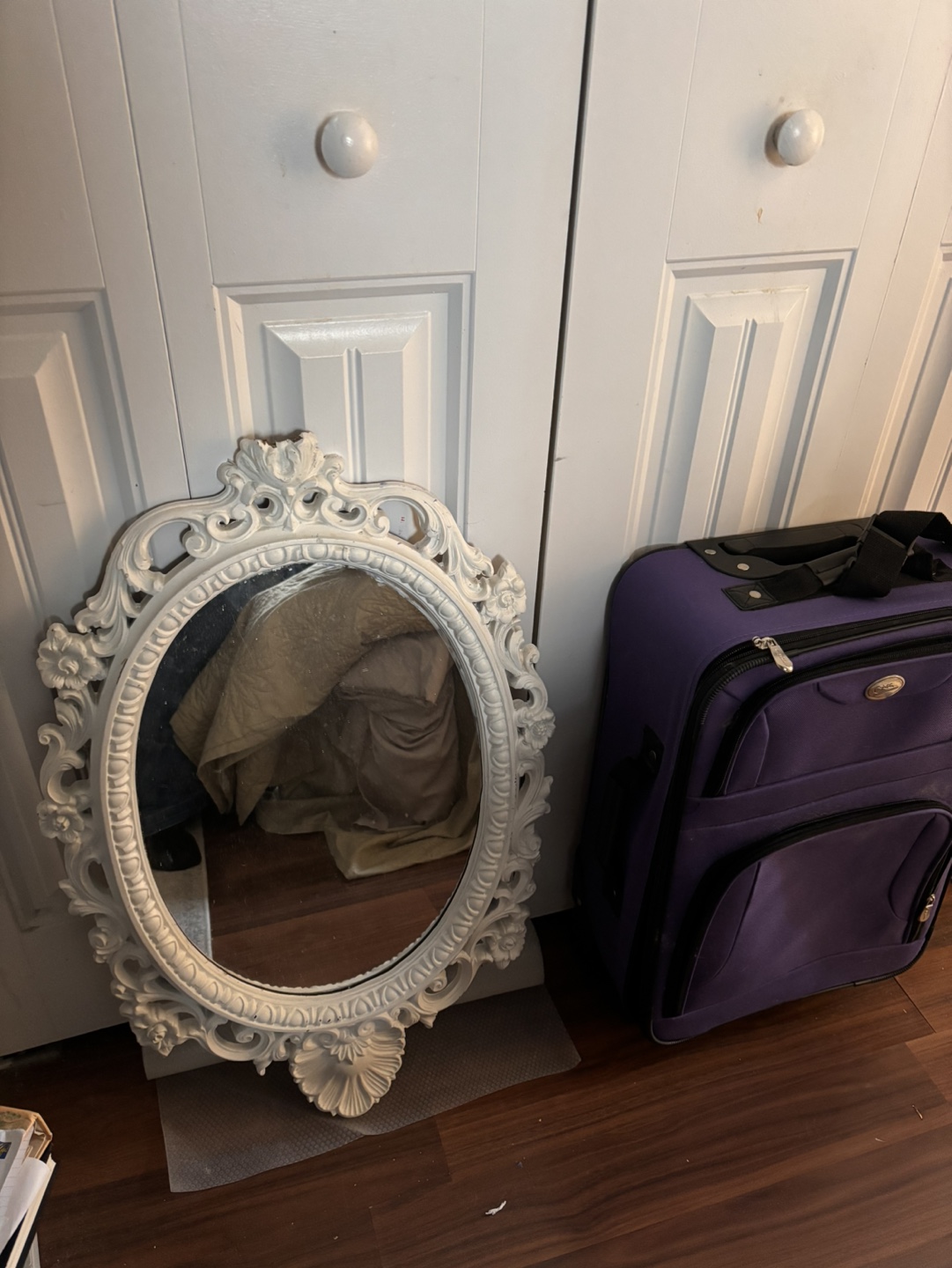 #freecycle     White Ornate Mirror