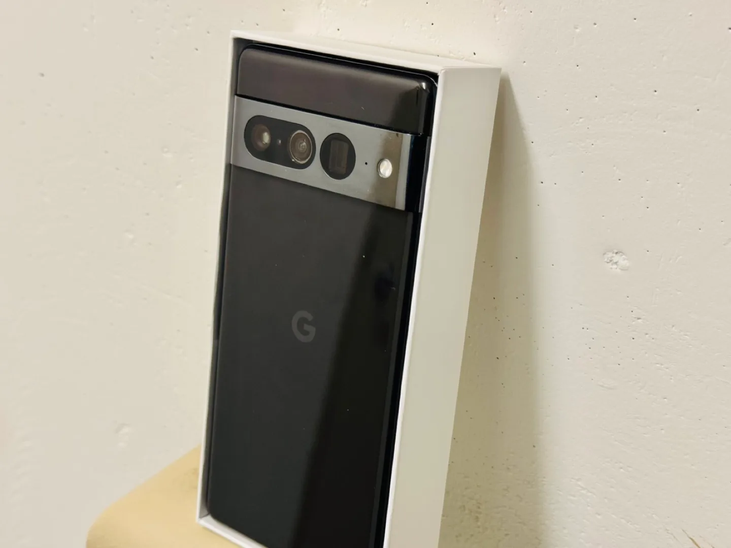 Google Pixel 7 pro black thumbnail