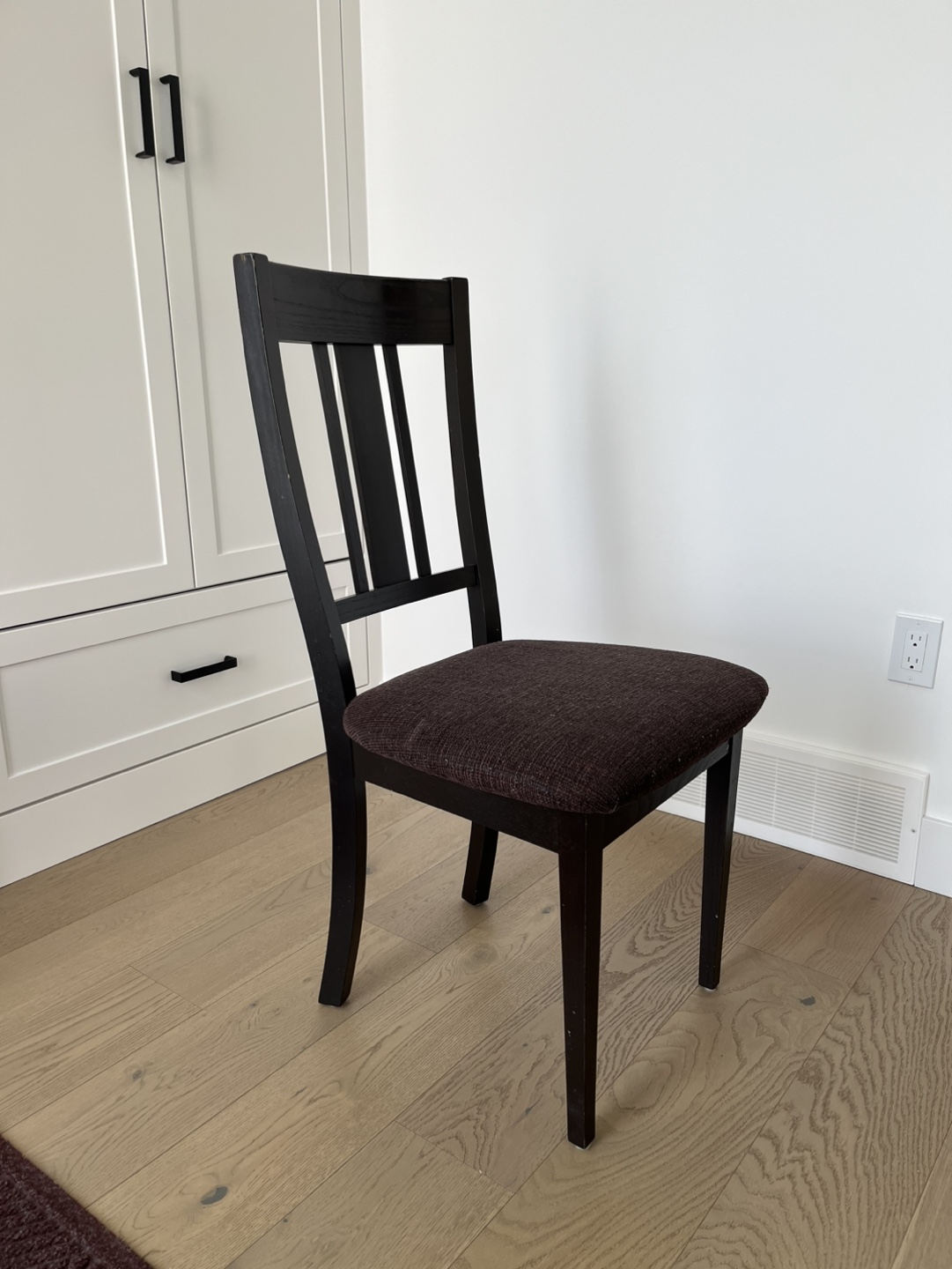 *FREE* 4 Dining Chairs - Solid Wood - Dark Brown - photo 2
