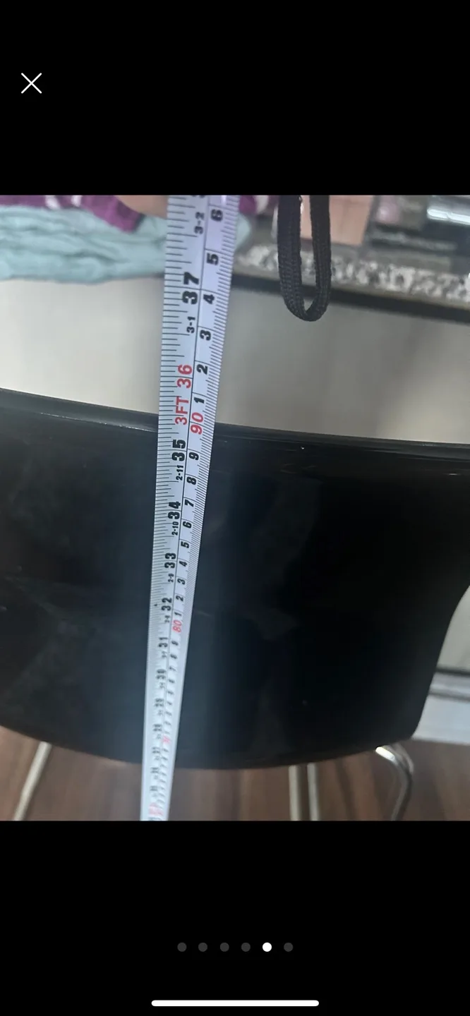 Set of 2 Black Bar Stools image indicator(5)