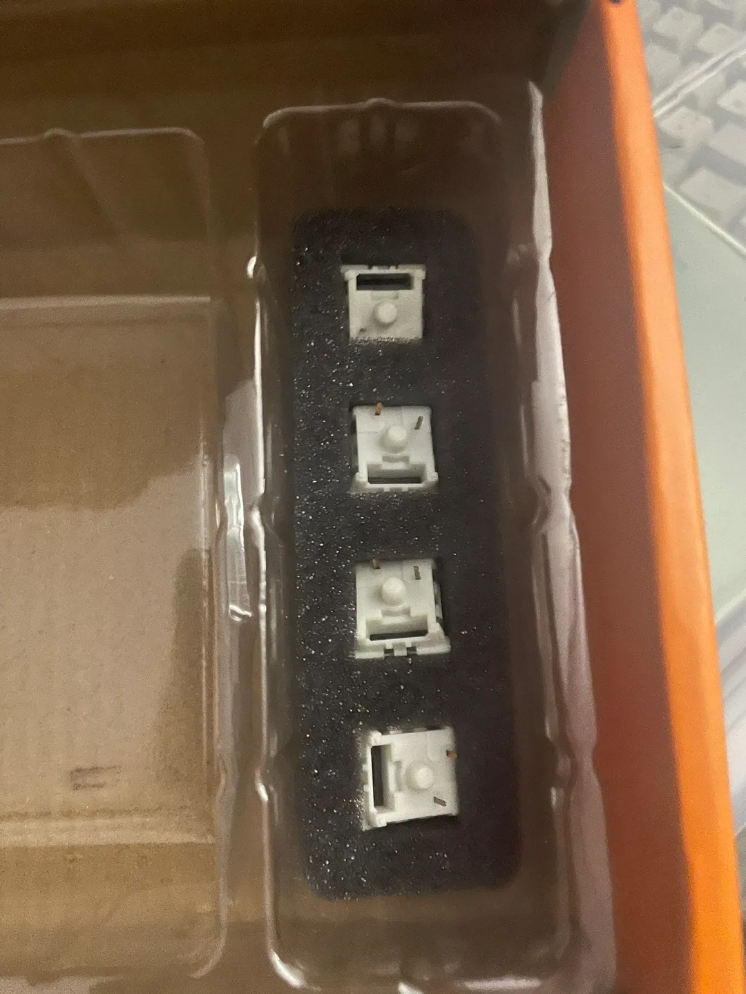 Newmen GM610 Mechanical Keyboard image indicator(3)