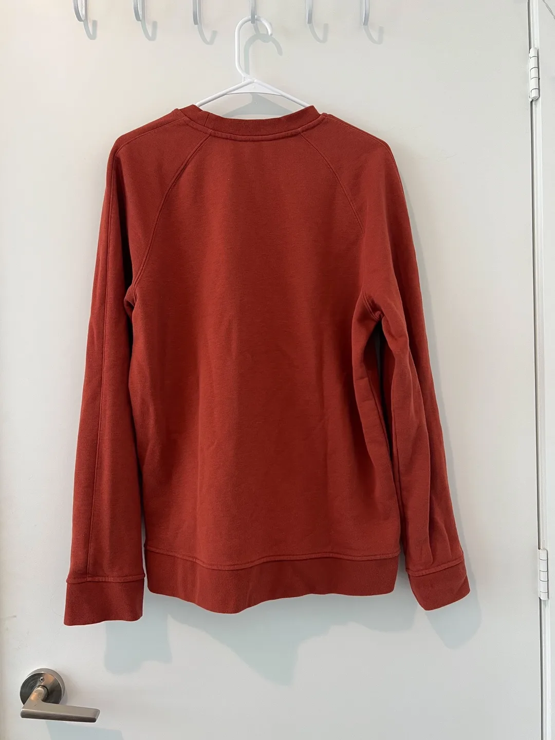 RW&CO Sweatshirt Cotton Sweater Size L image indicator(7)