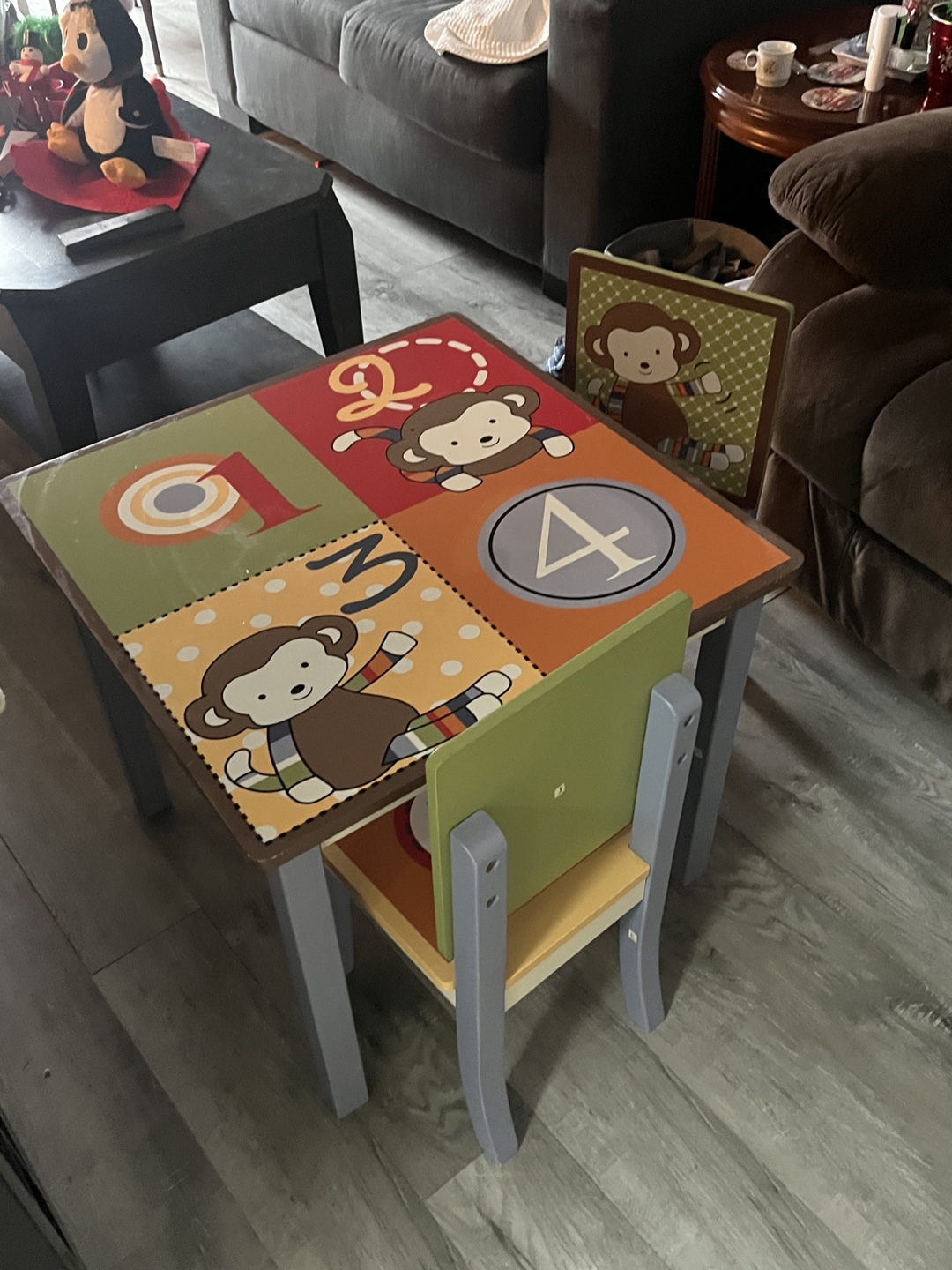 Monkey table and 2 matching chairs