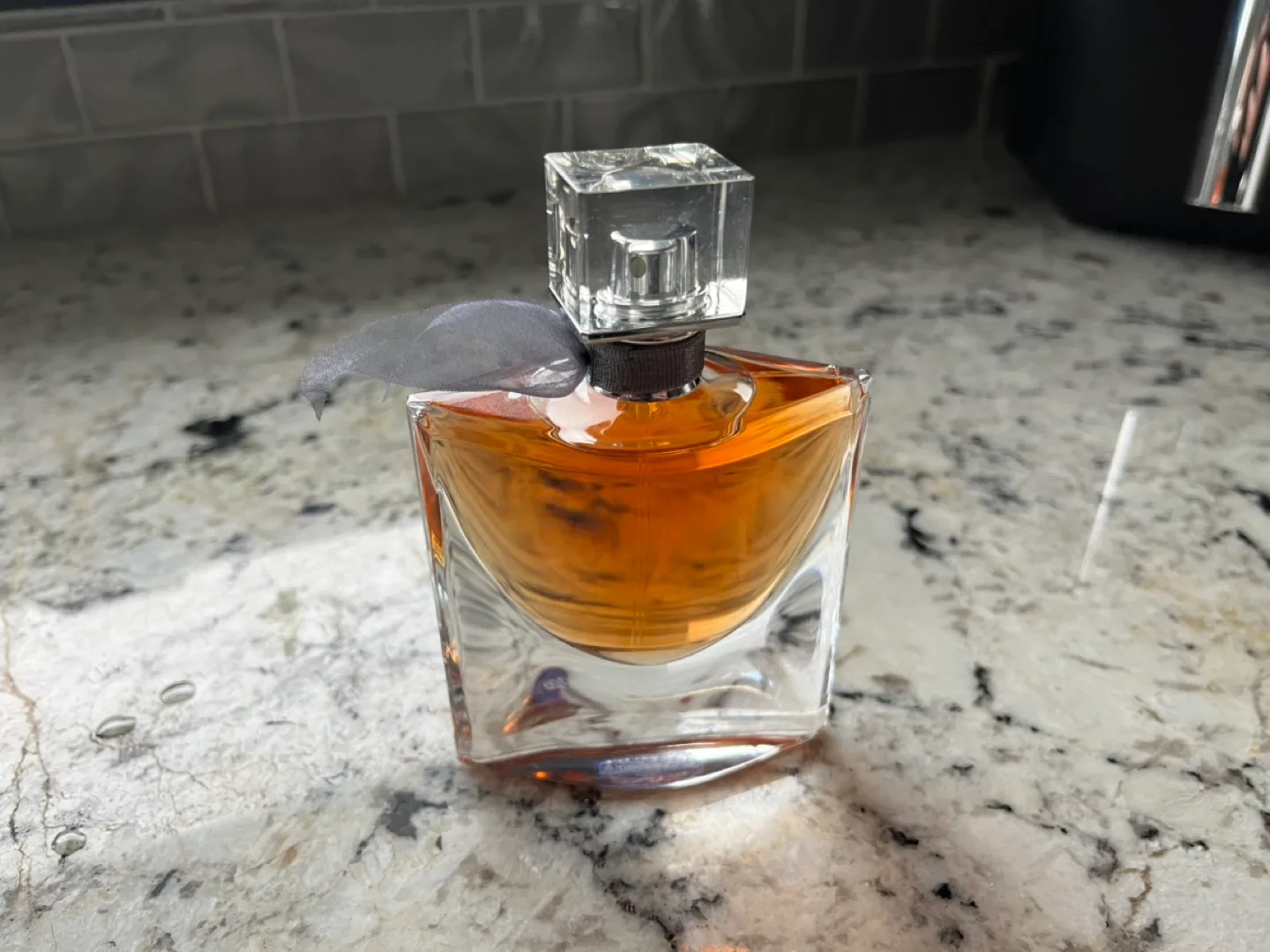 Lancôme La Vie est Belle Perfume thumbnail