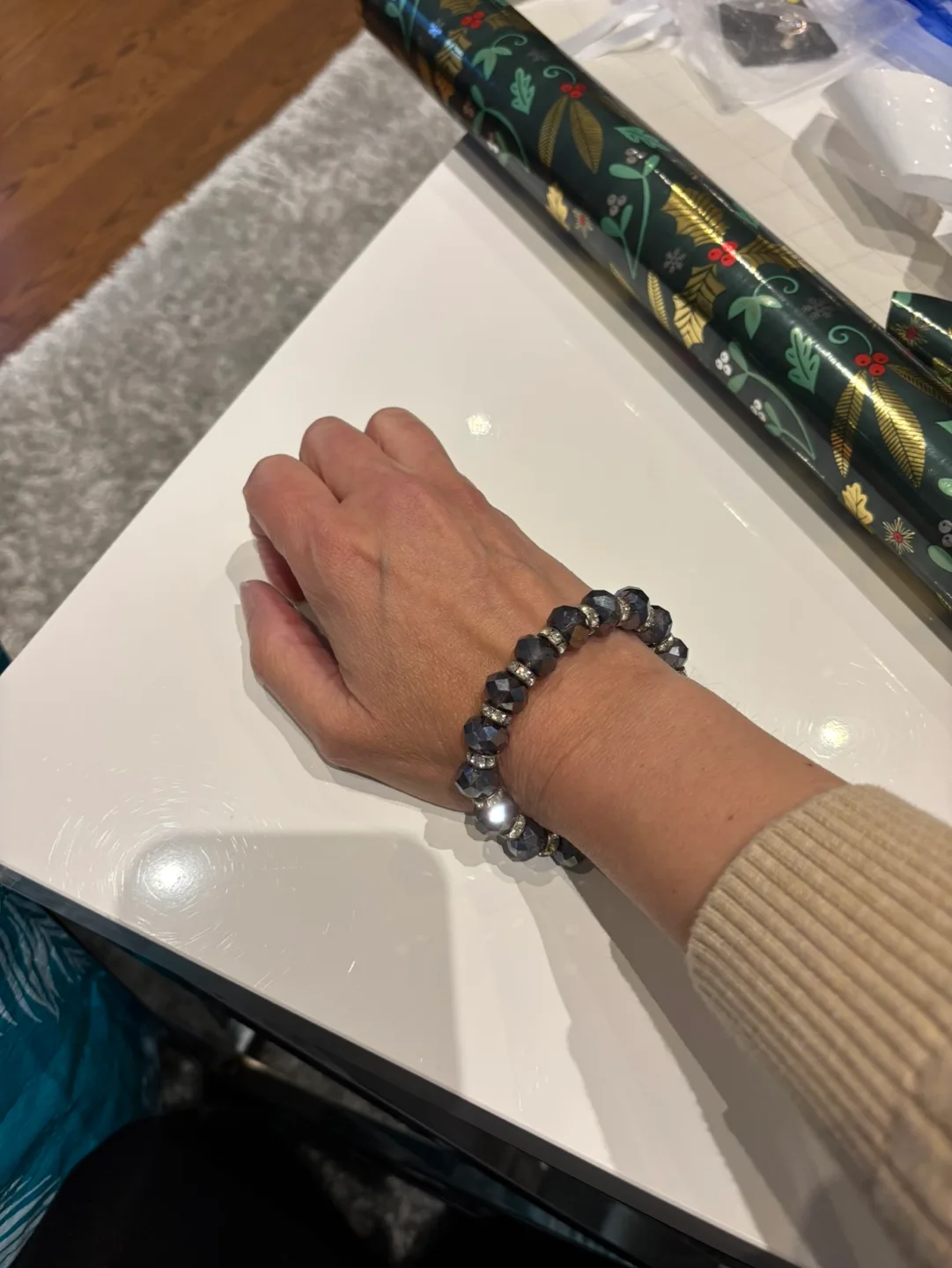 purple color stretch bracelet with rhinestones image indicator(2)