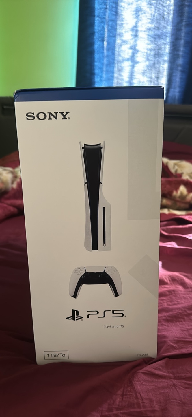 Brand new PS5 Console  with 4 Games - photo 2