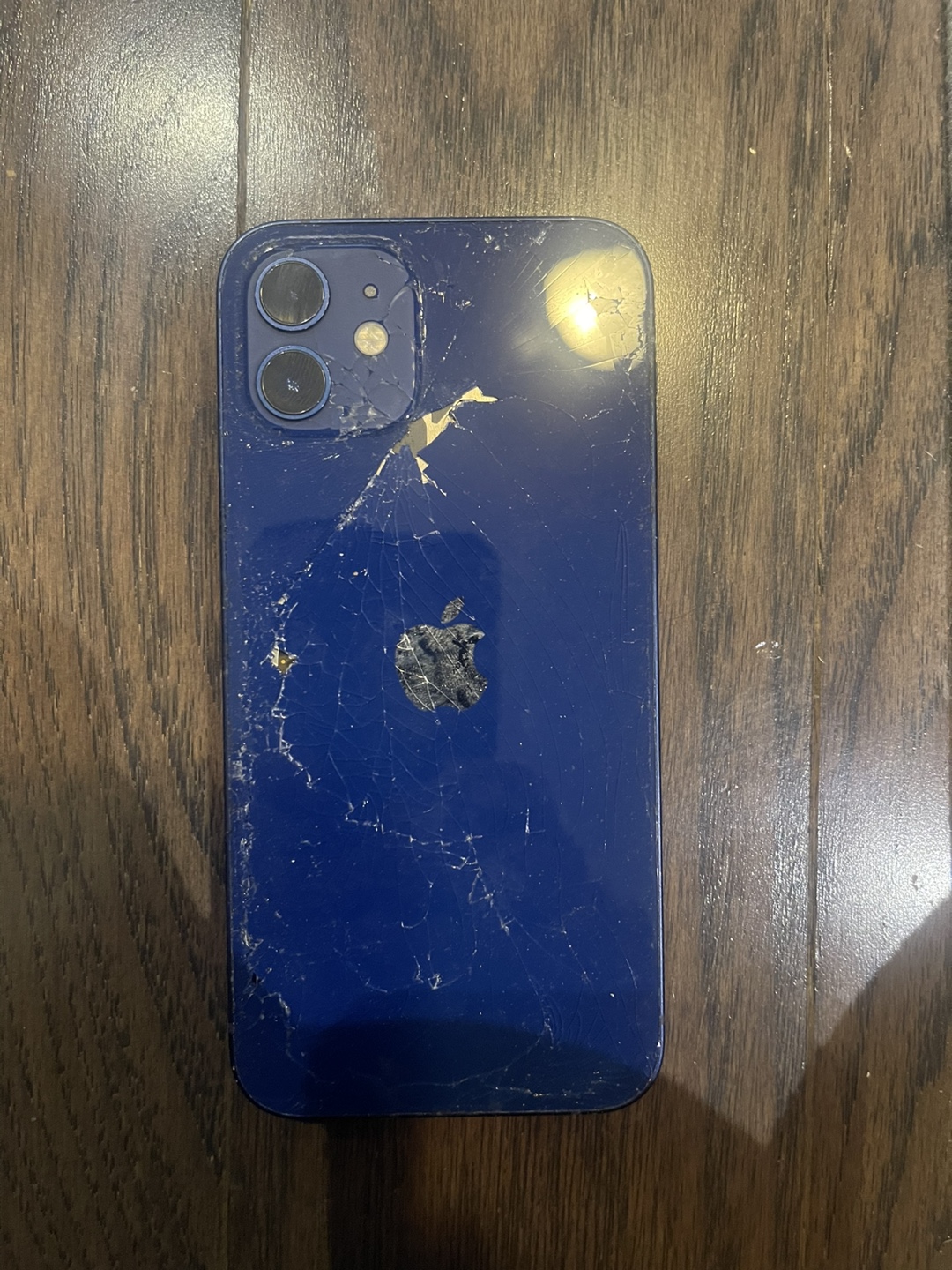 iPhone 12 - photo 2
