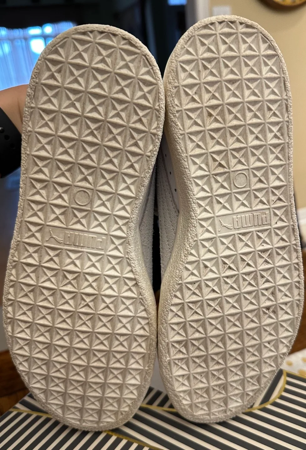 Puma Clyde 02  White/Gray Men’s Sneakers Size 7 image indicator(7)