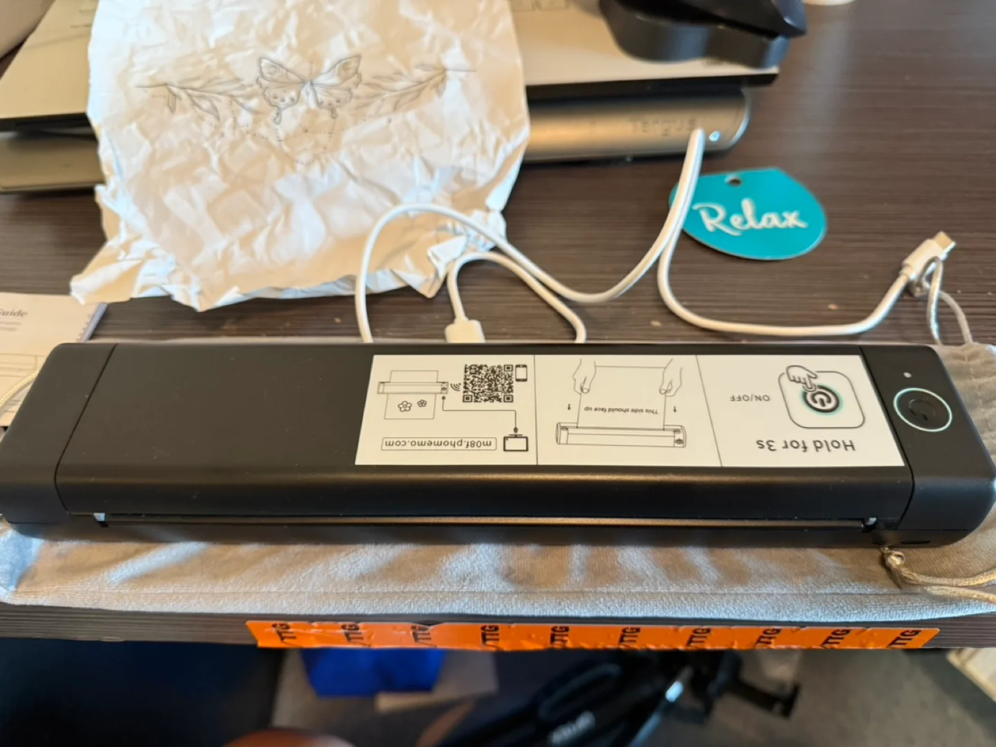 A wireless portable printer image indicator(9)