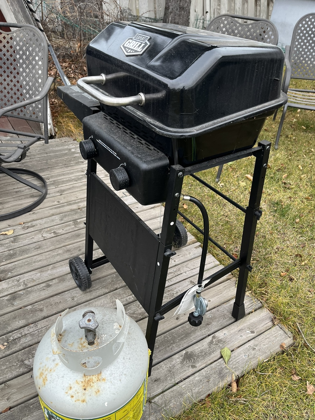 BBQ Grill + Tank