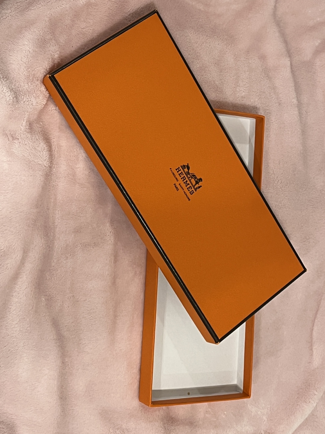 H gift box #3 - photo 2
