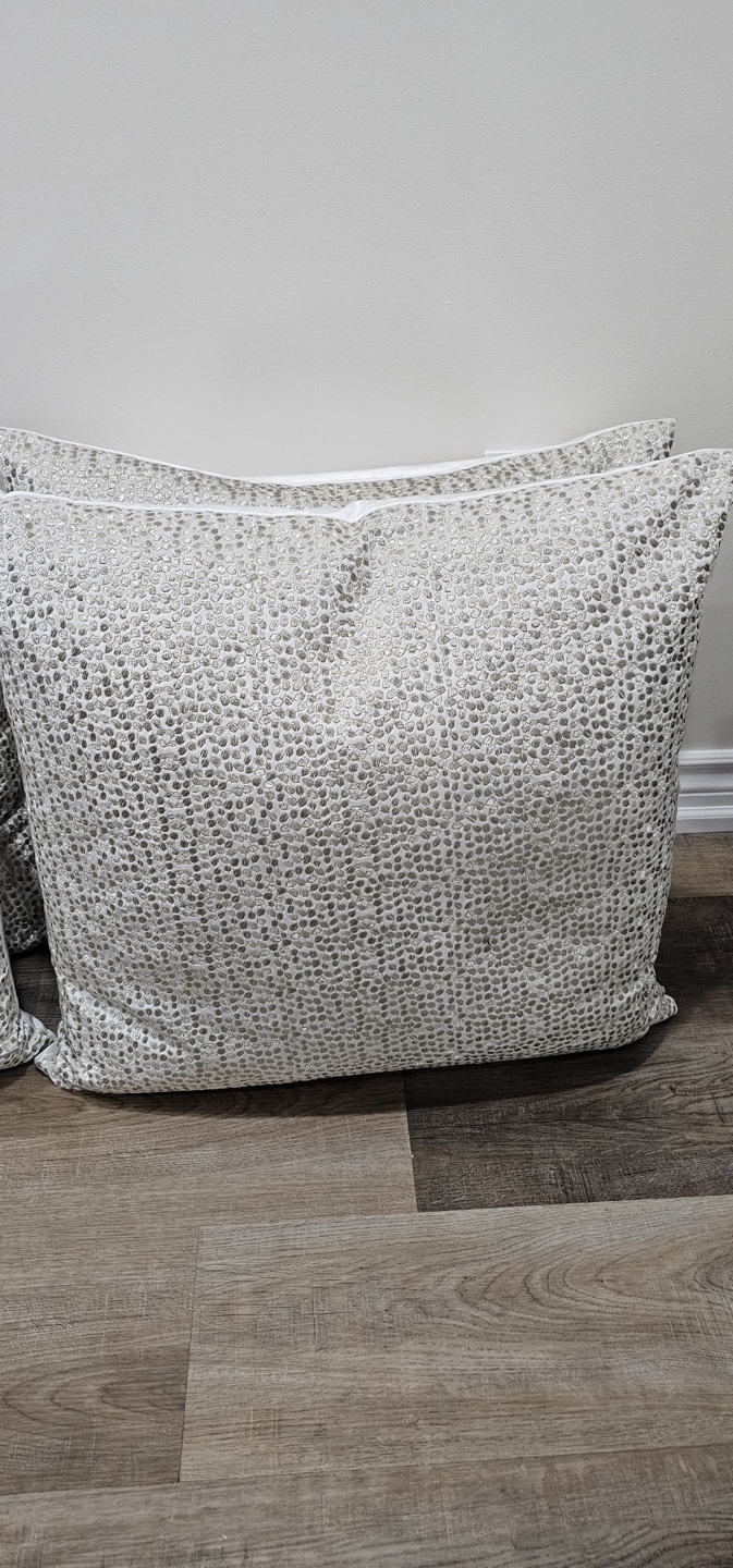 Set of 4 Throw Pillows - photo 5