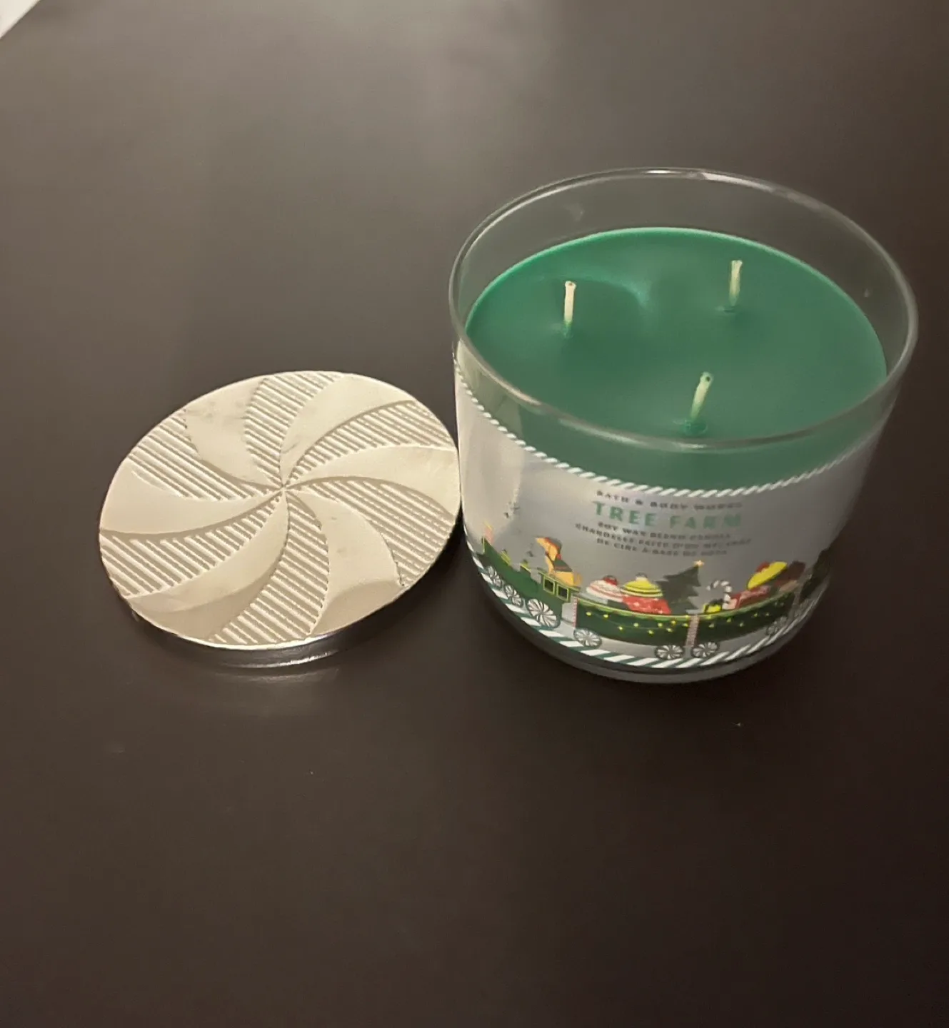 Bath & Body Works Tree Farm Candle image indicator(2)
