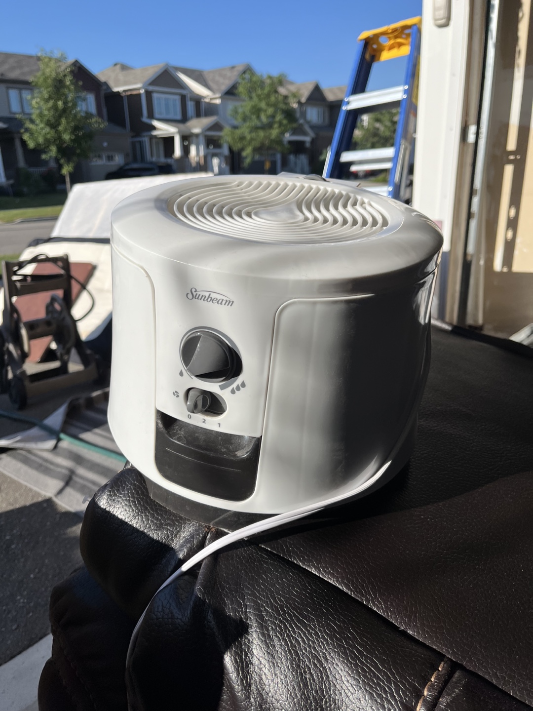 Sunbeam Humidifier - photo 3